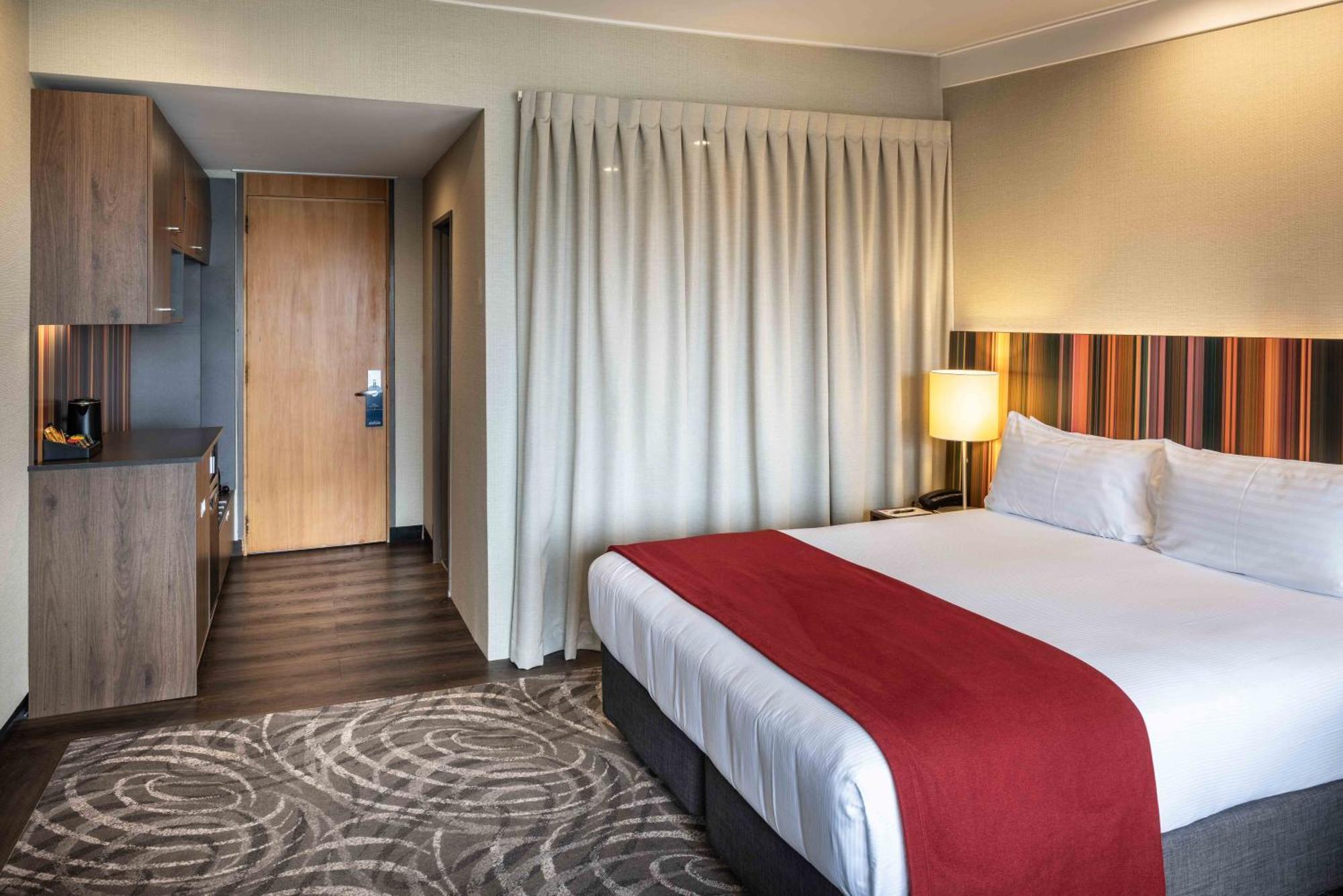 Hotel Waipuna & Conference Centre Auckland